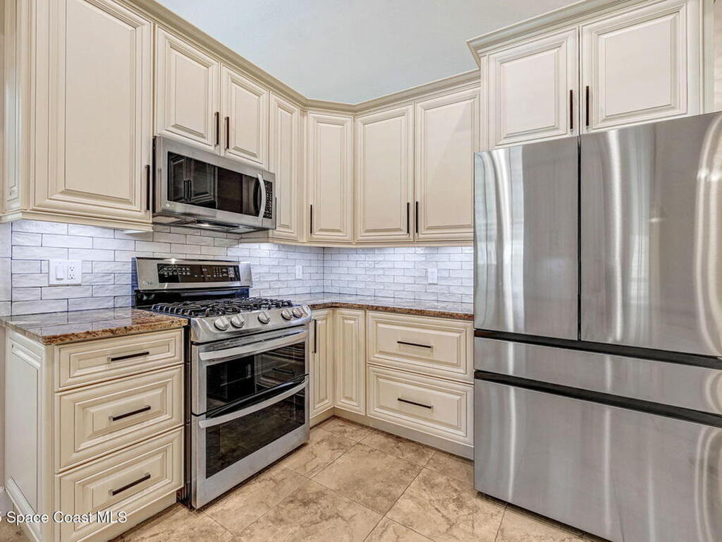 922 Spanish Wells Drive, Melbourne, FL 32940