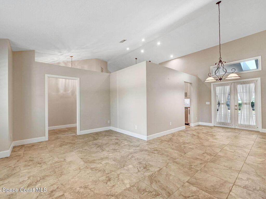922 Spanish Wells Drive, Melbourne, FL 32940