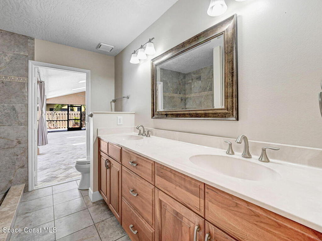 922 Spanish Wells Drive, Melbourne, FL 32940