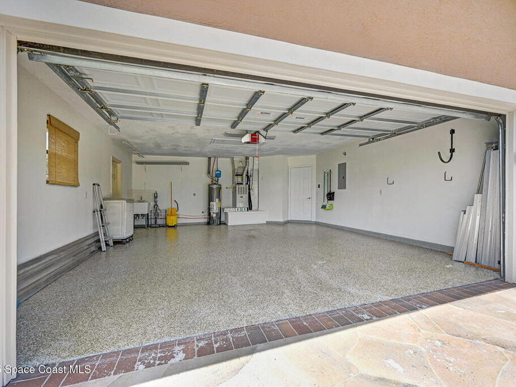 922 Spanish Wells Drive, Melbourne, FL 32940