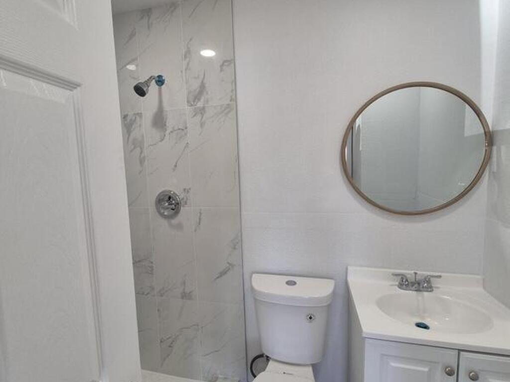 422 N Lincoln Street, Daytona Beach, FL 32114