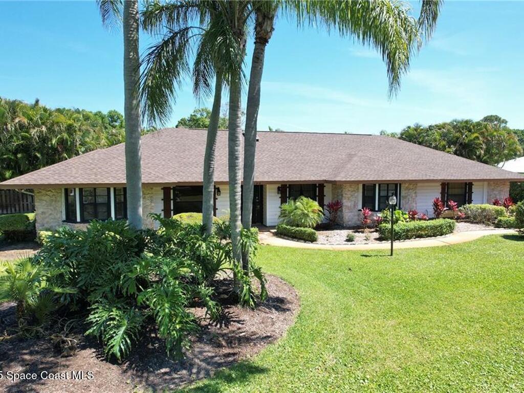 1090 31st Avenue, Vero Beach, FL 32960