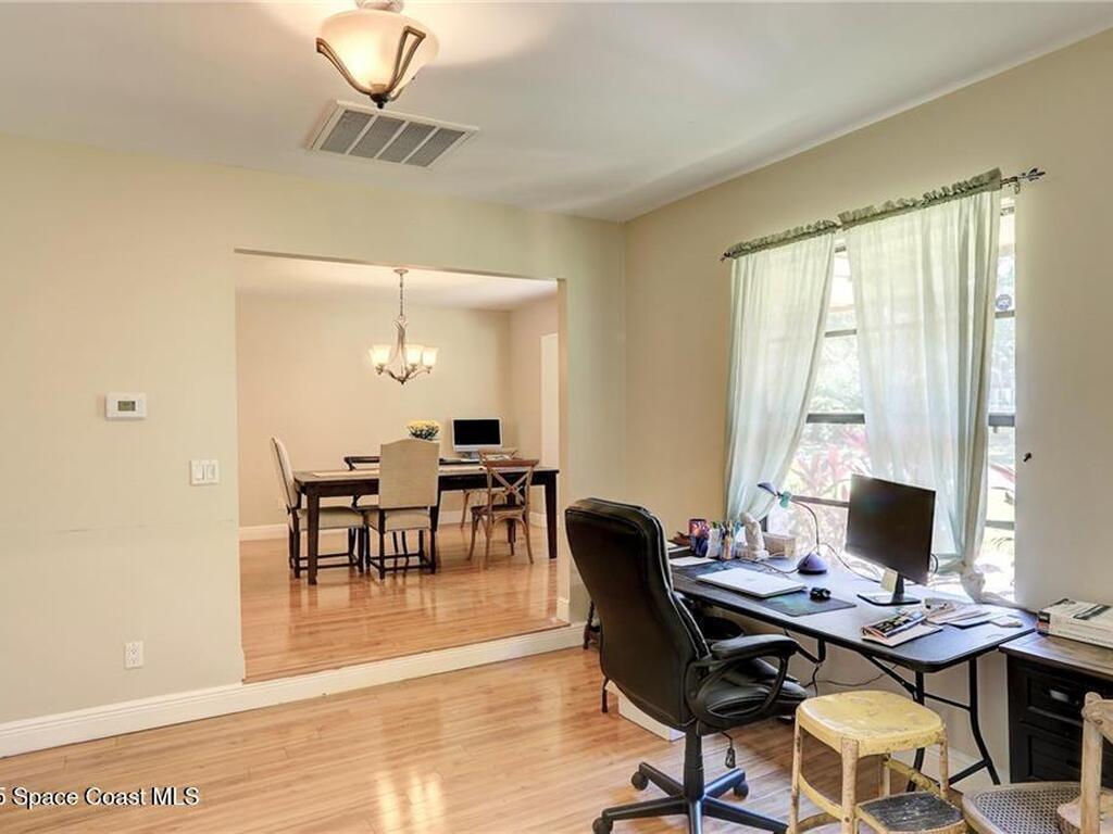 1090 31st Avenue, Vero Beach, FL 32960