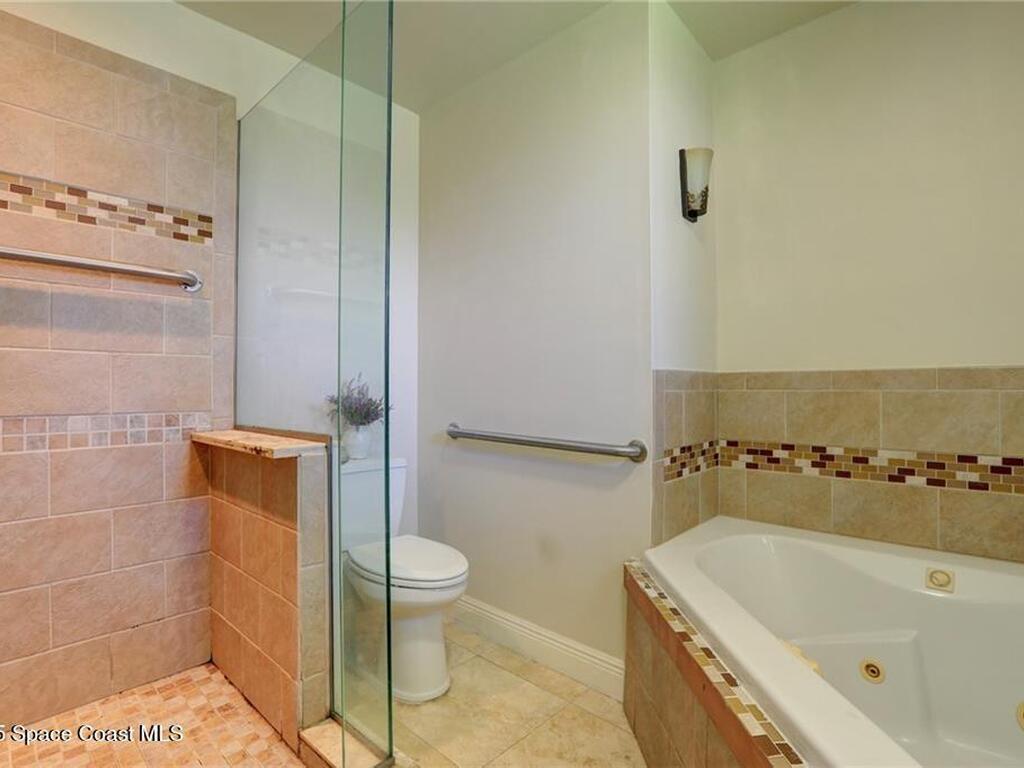 1090 31st Avenue, Vero Beach, FL 32960