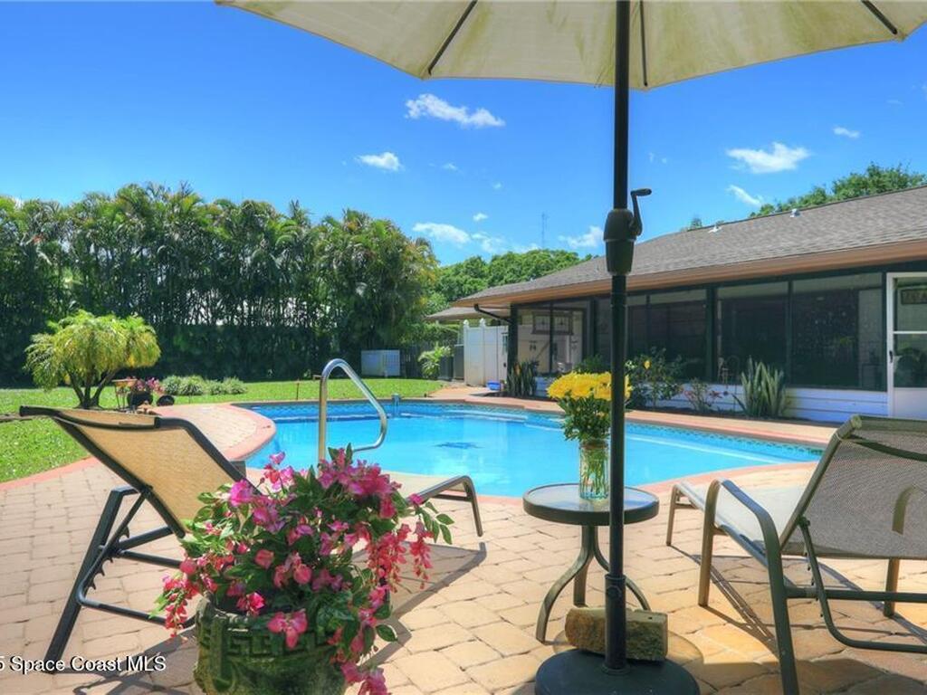1090 31st Avenue, Vero Beach, FL 32960