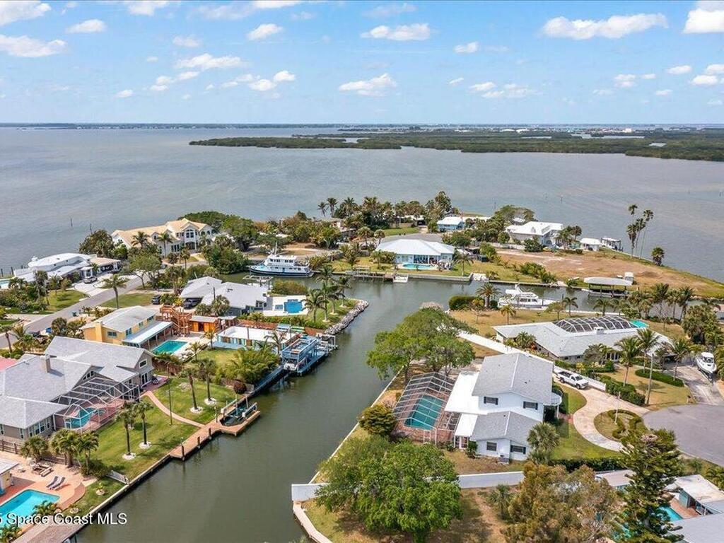 1790 Bay Shore Drive, Cocoa Beach, FL 32931