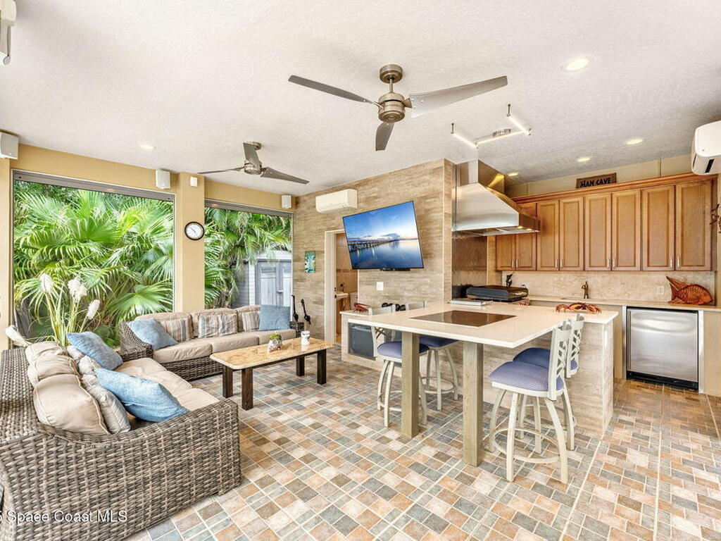610 Mango Drive, Melbourne Beach, FL 32951