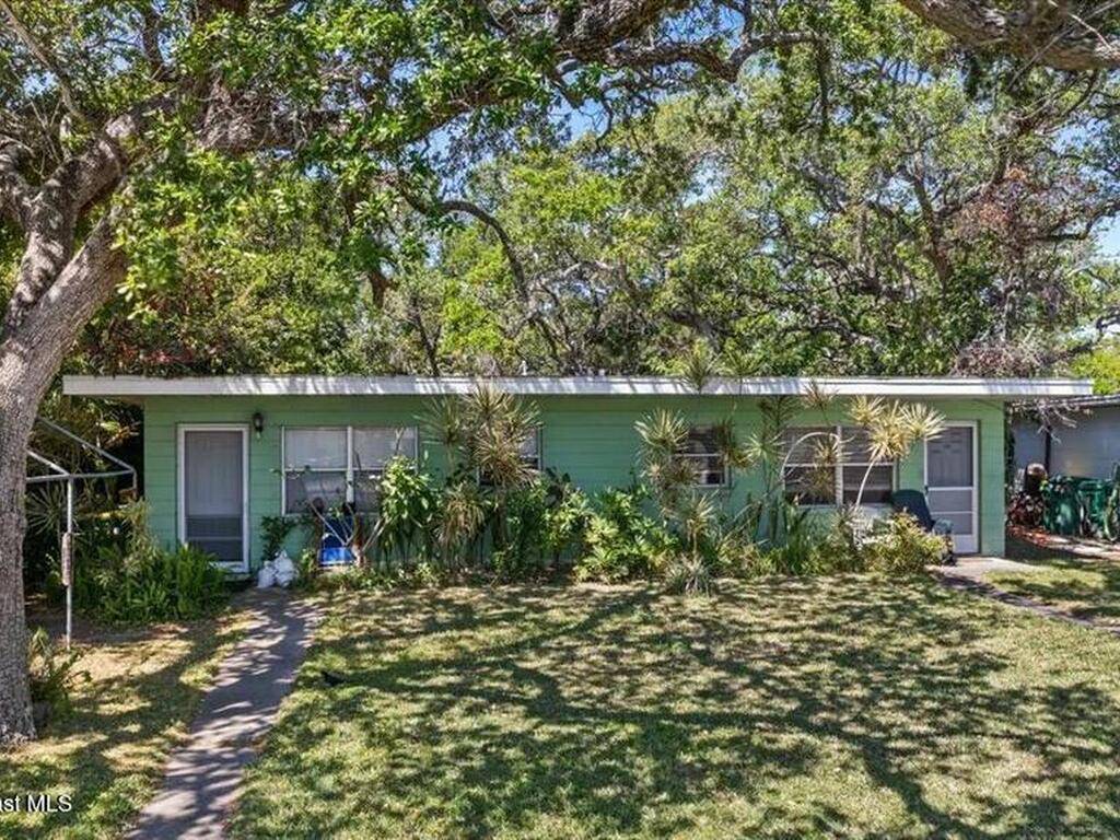 124 Cedar Avenue, Cocoa Beach, FL 32931
