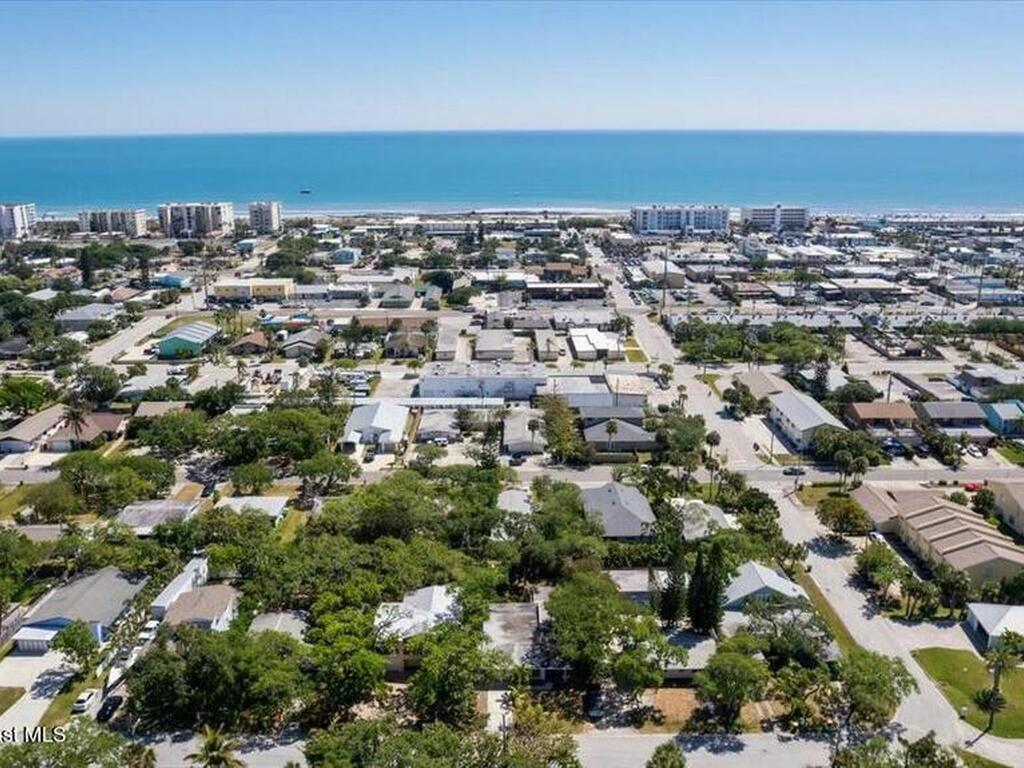 124 Cedar Avenue, Cocoa Beach, FL 32931