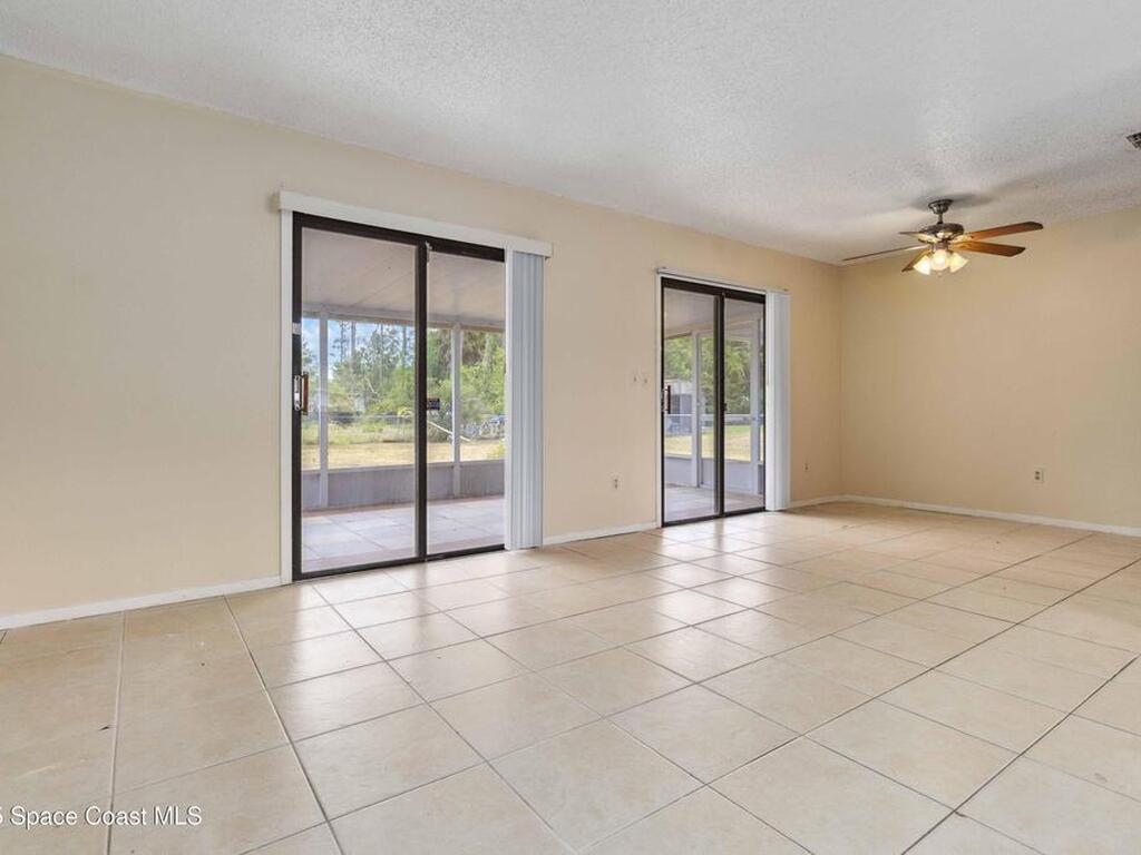 160 Crosspoint Street, Palm Bay, FL 32909
