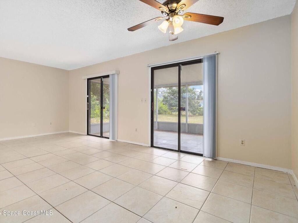 160 Crosspoint Street, Palm Bay, FL 32909