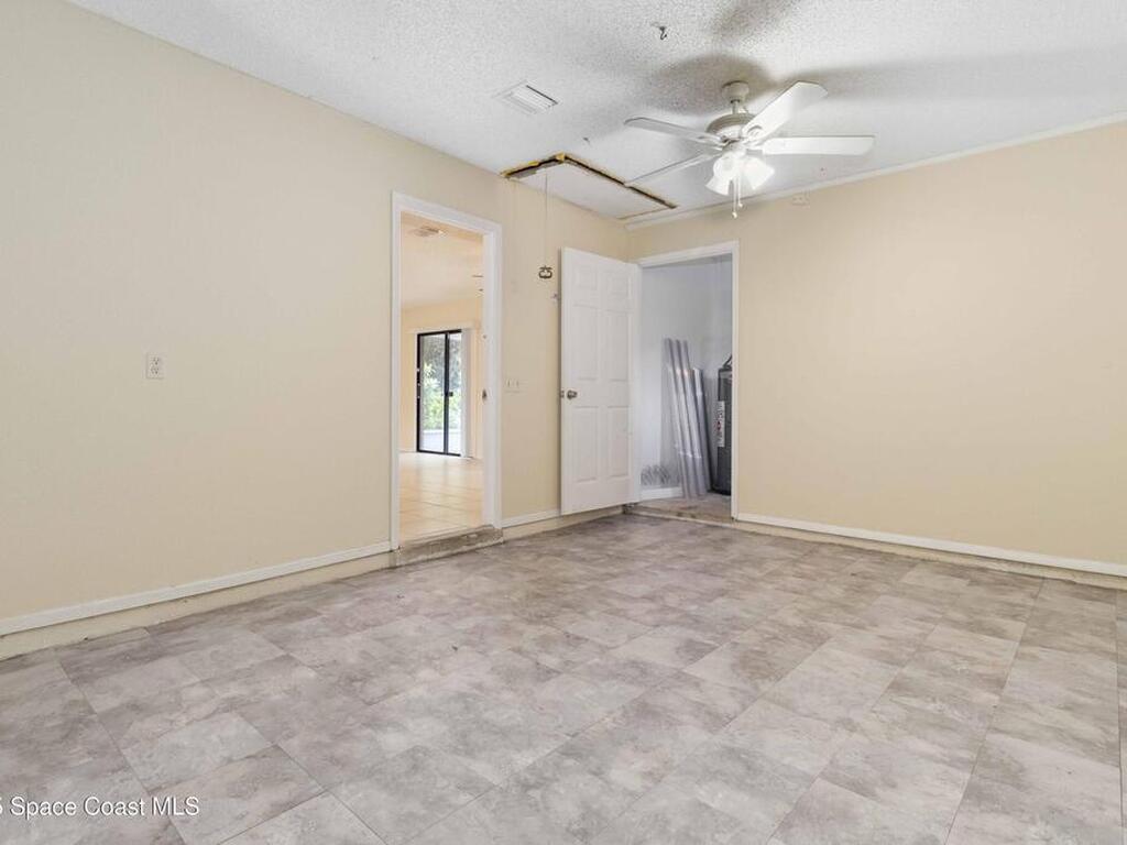 160 Crosspoint Street, Palm Bay, FL 32909