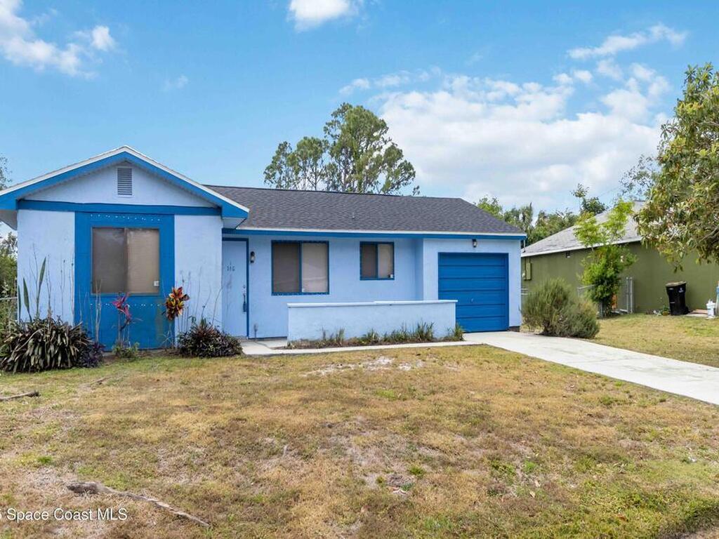 160 Crosspoint Street, Palm Bay, FL 32909