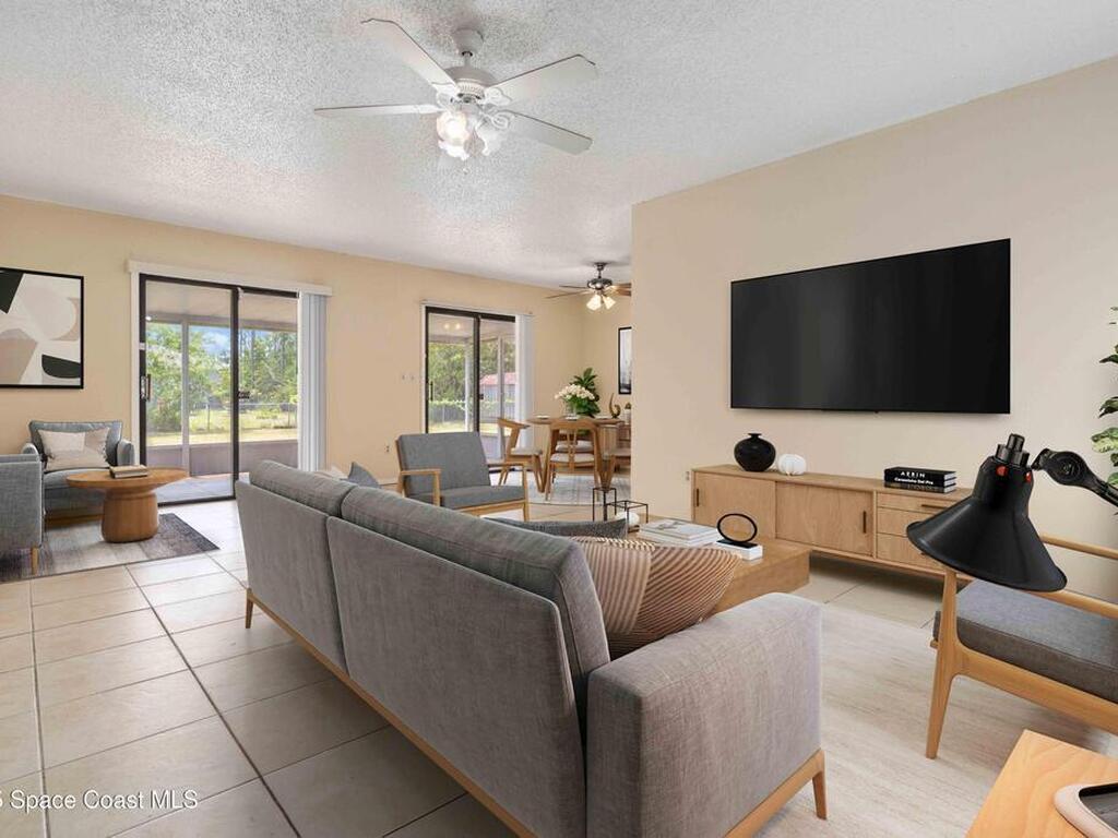 160 Crosspoint Street, Palm Bay, FL 32909