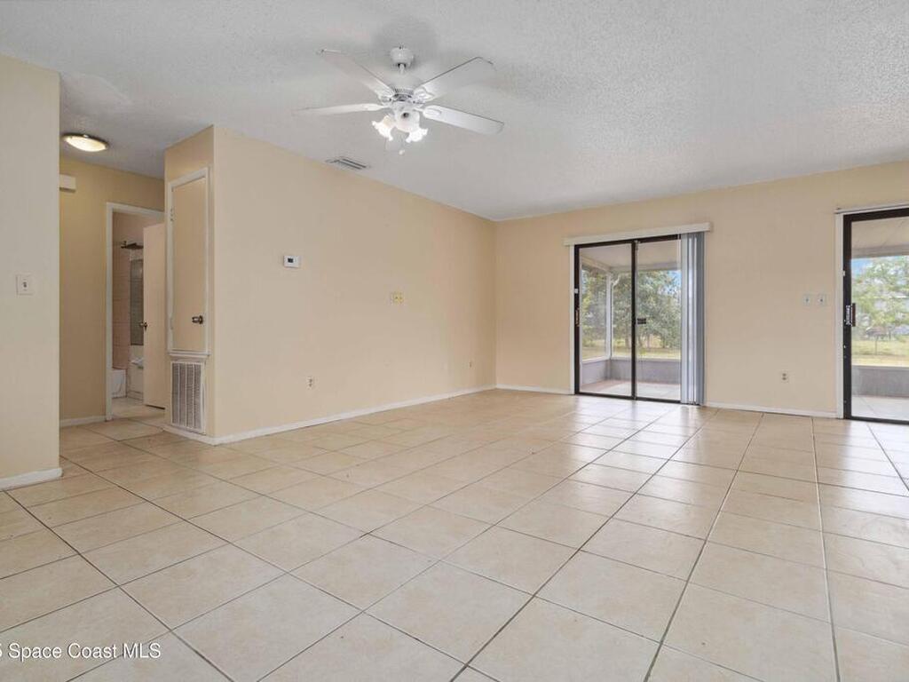 160 Crosspoint Street, Palm Bay, FL 32909