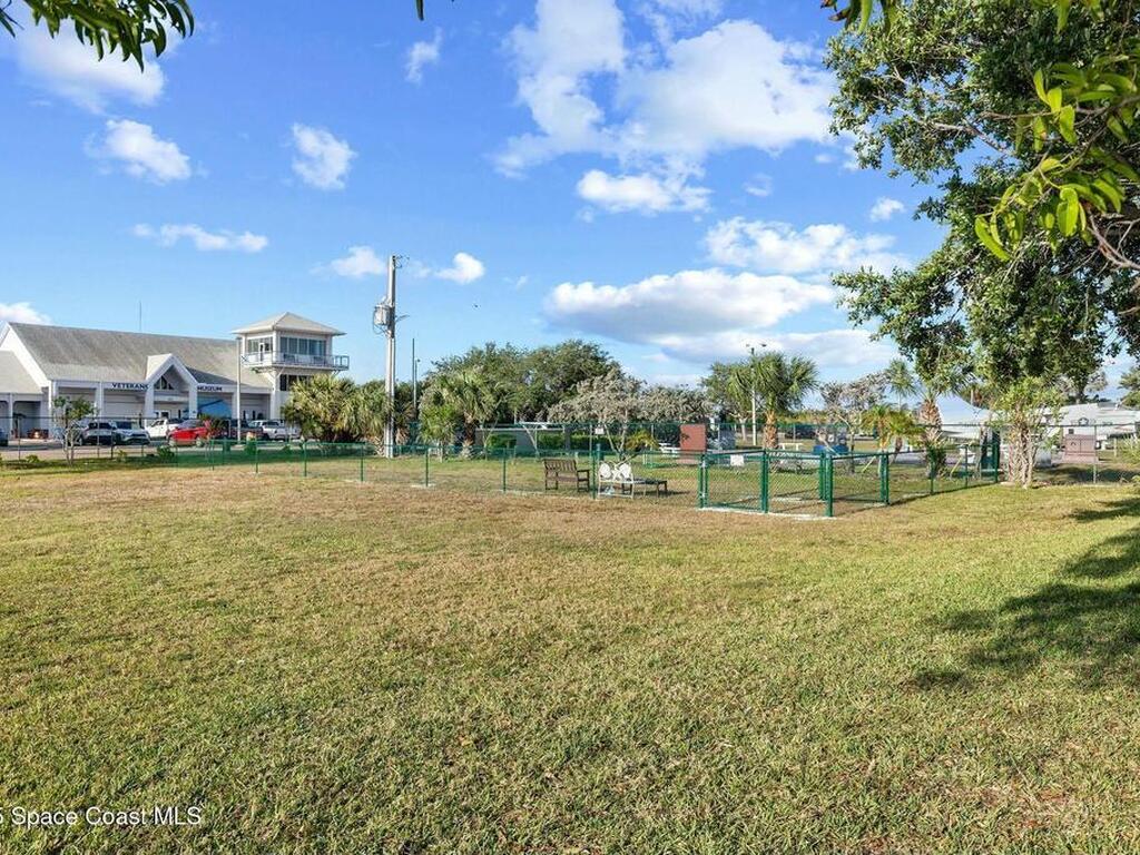 200 S Sykes Creek Parkway, Merritt Island, FL 32952