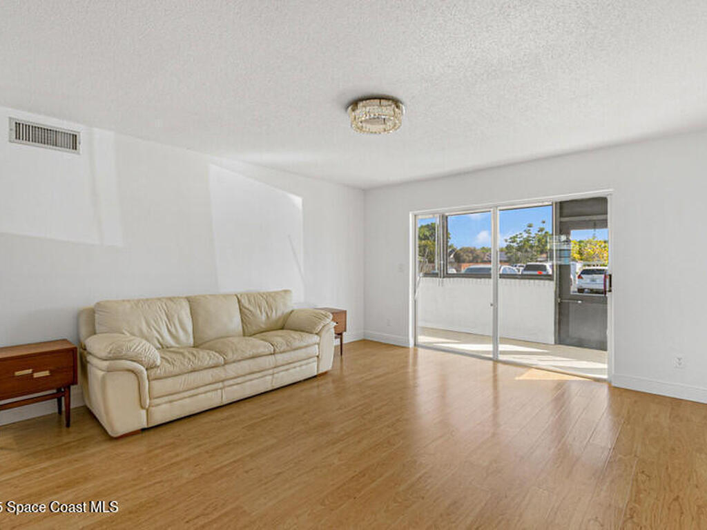 725 Port Malabar Boulevard, Palm Bay, FL 32905