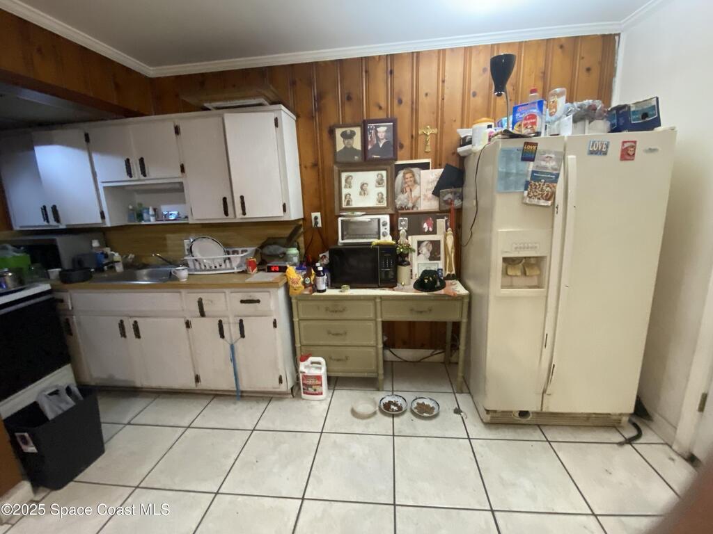 2 Annette Drive, Melbourne, FL 32904