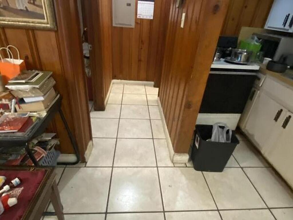 2 Annette Drive, Melbourne, FL 32904