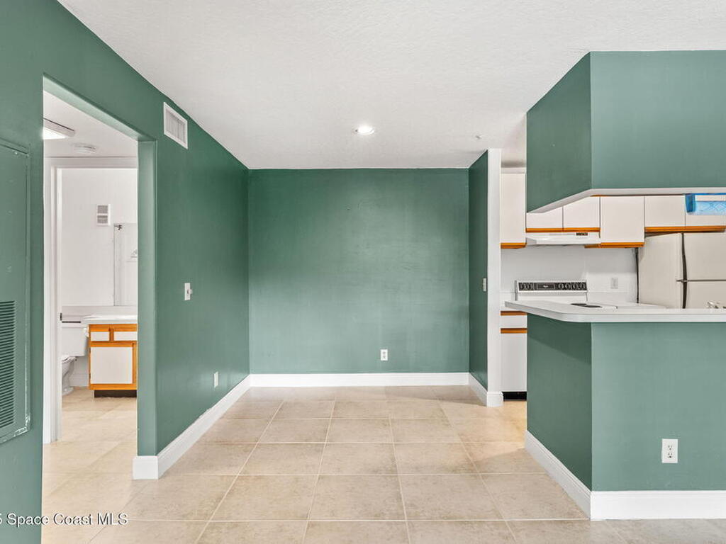 7667 N Wickham Road, Suntree, FL 32940