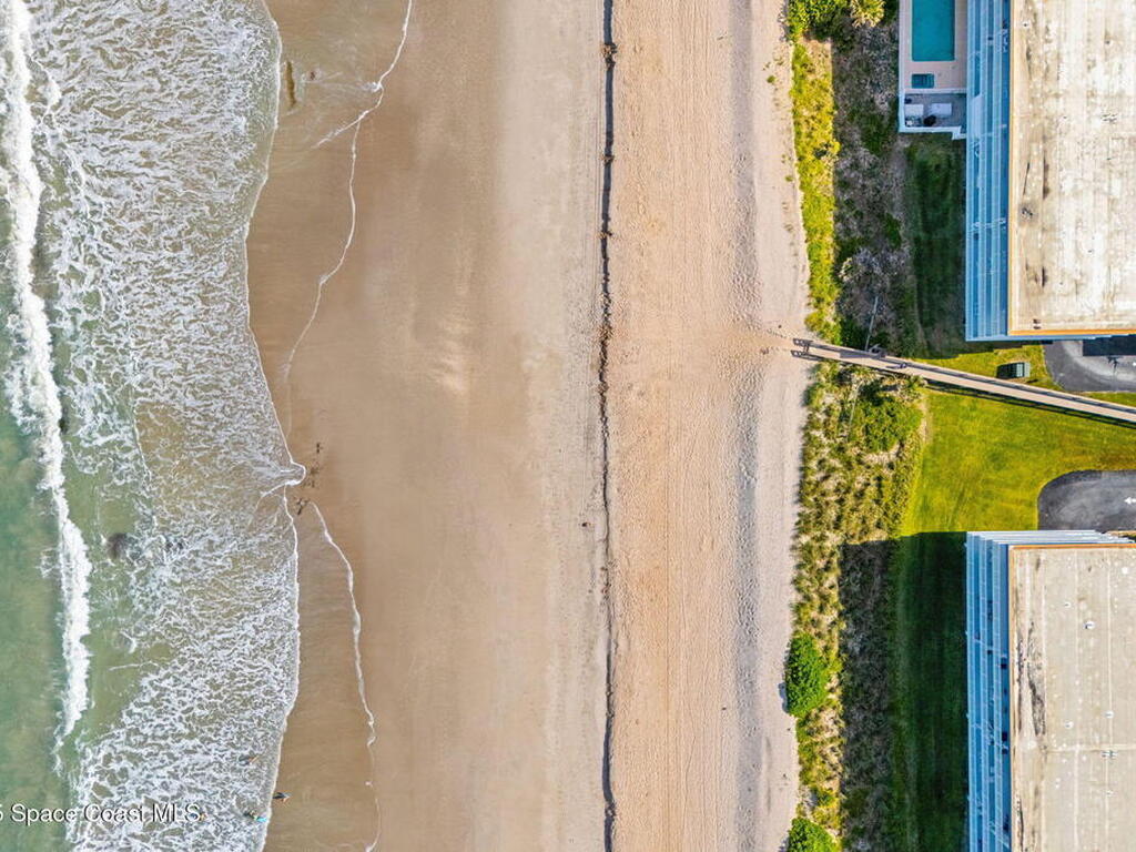2035 Jimmy Buffett Mem Highway, Indian Harbour Beach, FL 32937