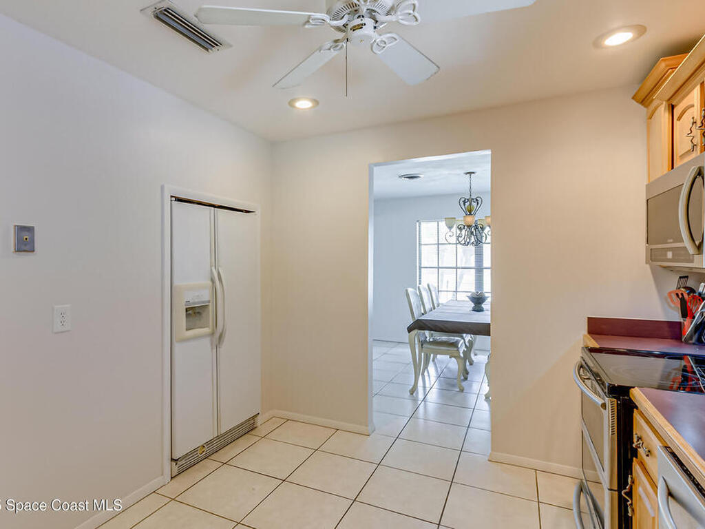 2180 Lakeview Drive, Melbourne, FL 32935