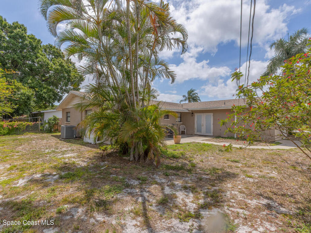 2180 Lakeview Drive, Melbourne, FL 32935