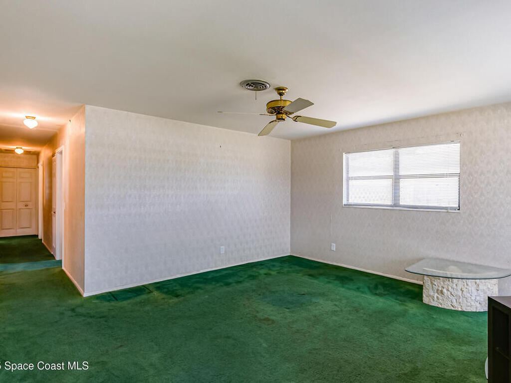 2180 Lakeview Drive, Melbourne, FL 32935