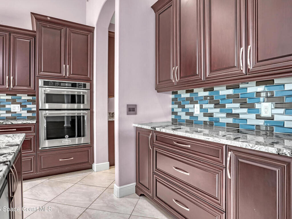 8011 Barrosa Circle, Melbourne, FL 32940