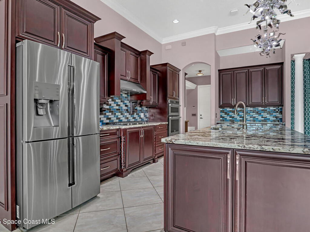 8011 Barrosa Circle, Melbourne, FL 32940