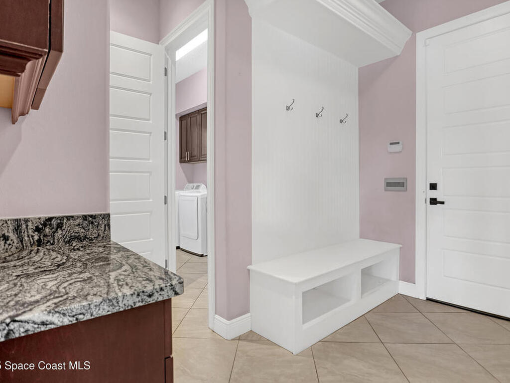 8011 Barrosa Circle, Melbourne, FL 32940