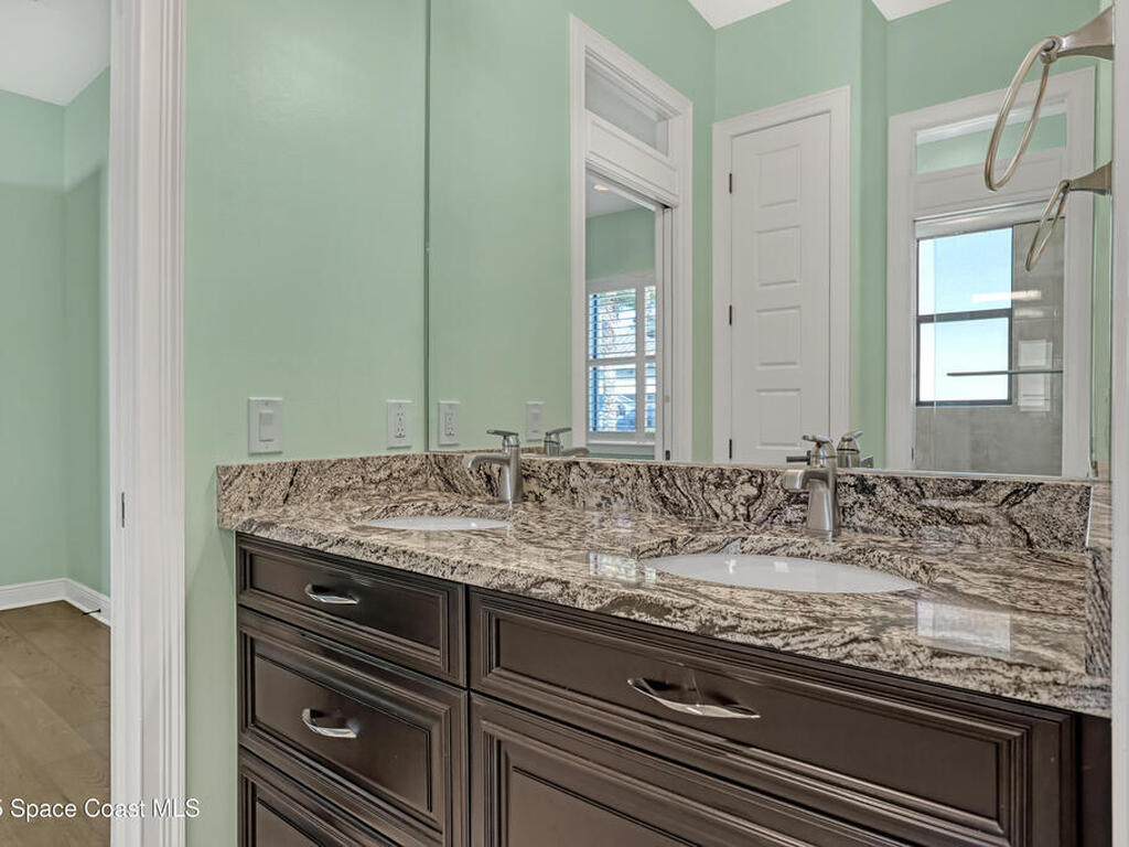 8011 Barrosa Circle, Melbourne, FL 32940