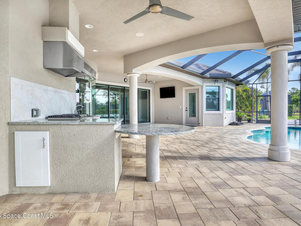 8011 Barrosa Circle, Melbourne, FL 32940