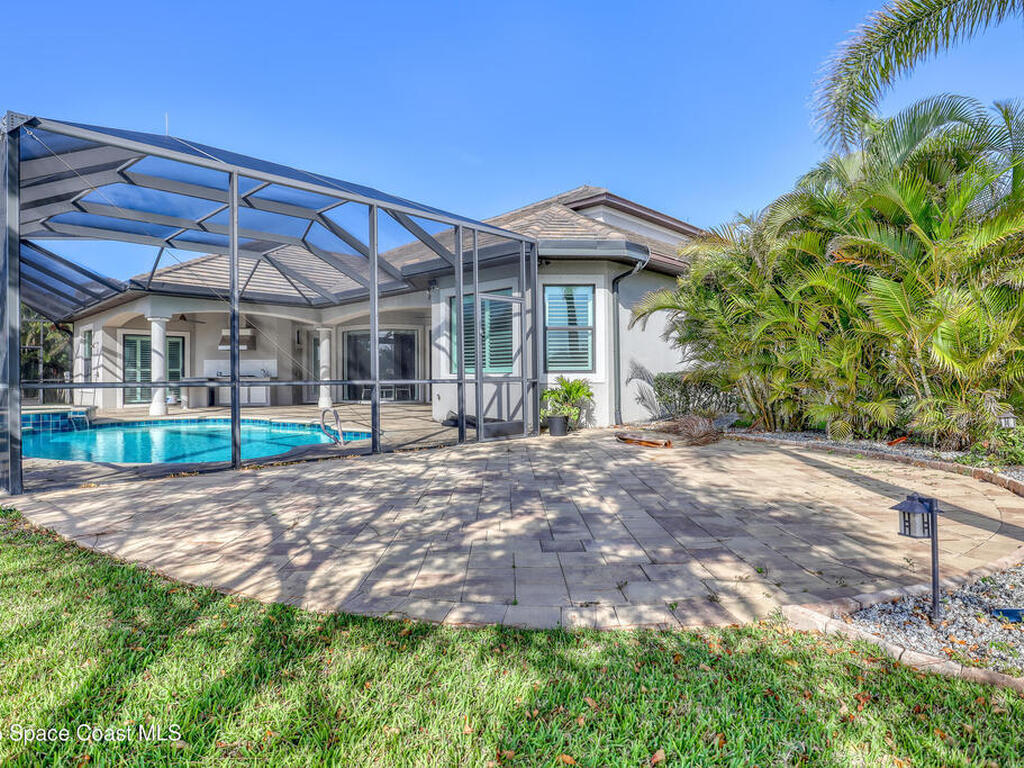 8011 Barrosa Circle, Melbourne, FL 32940
