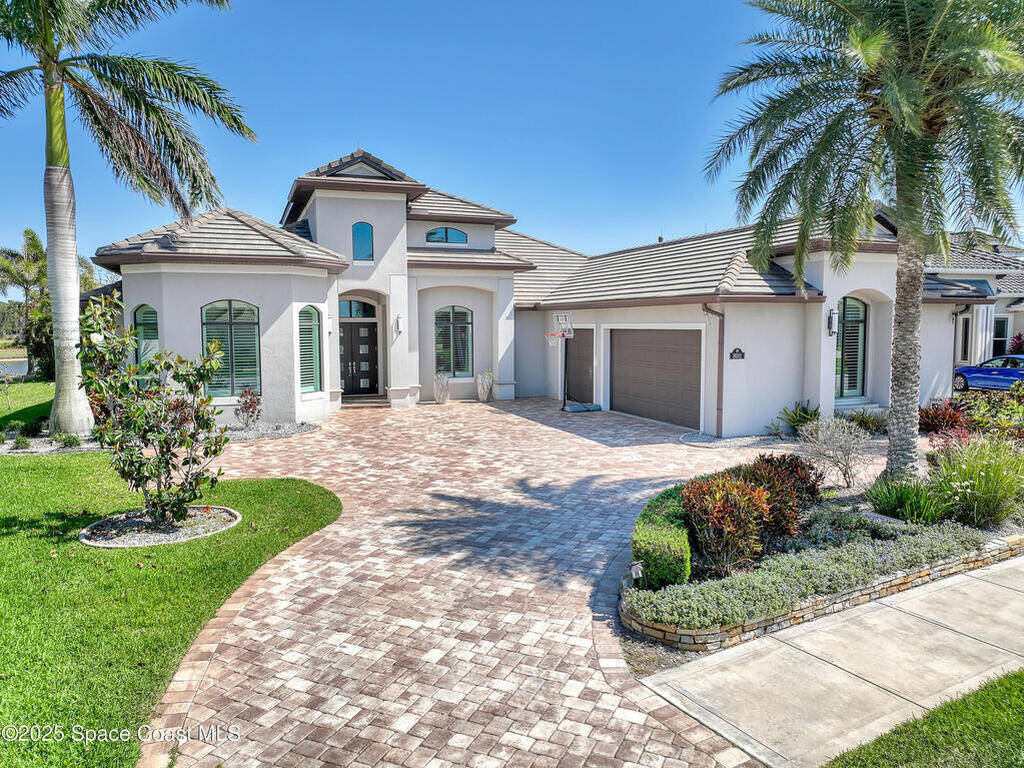 8011 Barrosa Circle, Melbourne, FL 32940
