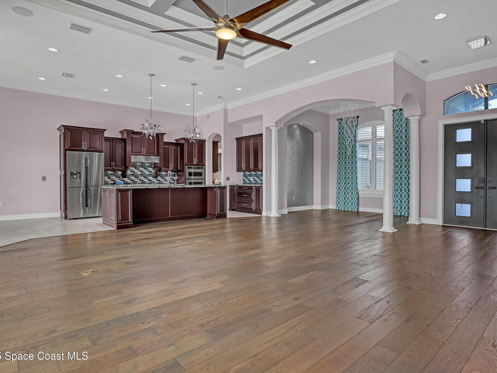 8011 Barrosa Circle, Melbourne, FL 32940