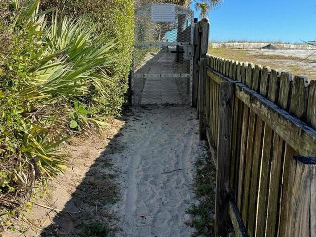 169 Amber Place, Melbourne Beach, FL 32951