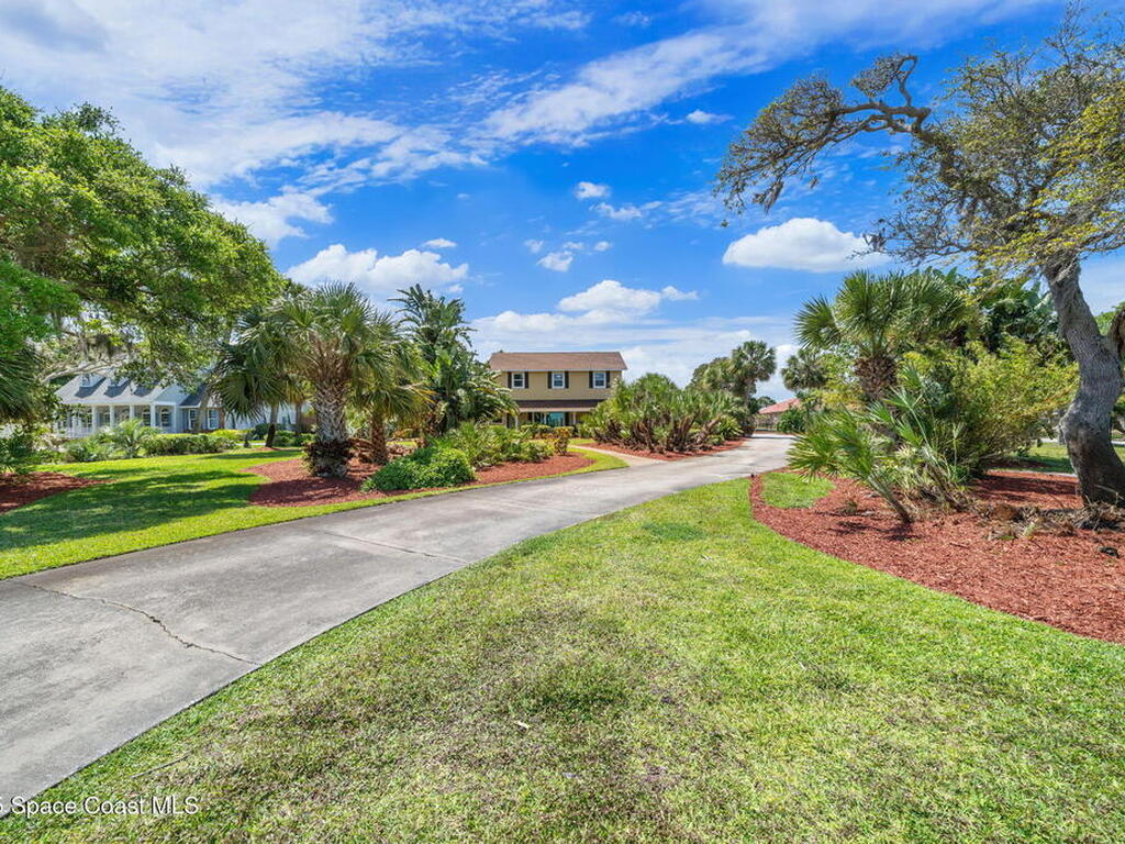 7055 S Tropical Trail, Merritt Island, FL 32952
