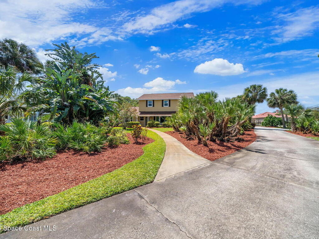 7055 S Tropical Trail, Merritt Island, FL 32952