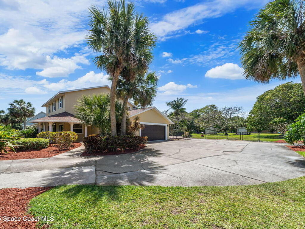 7055 S Tropical Trail, Merritt Island, FL 32952