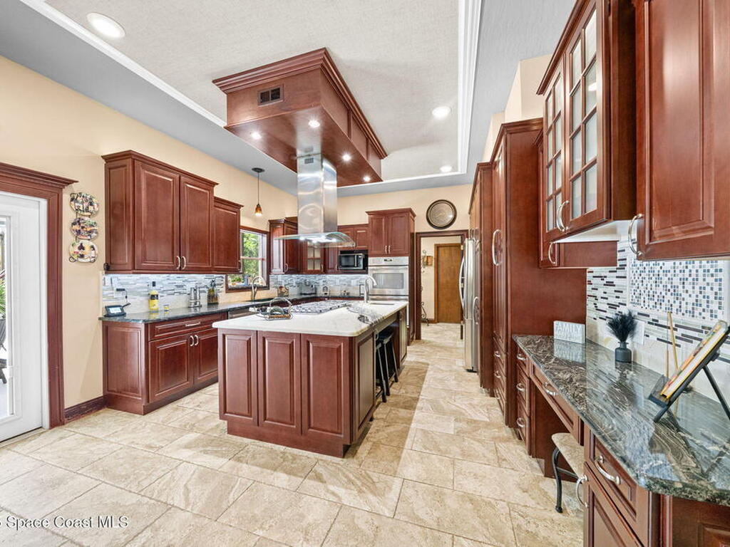 7055 S Tropical Trail, Merritt Island, FL 32952