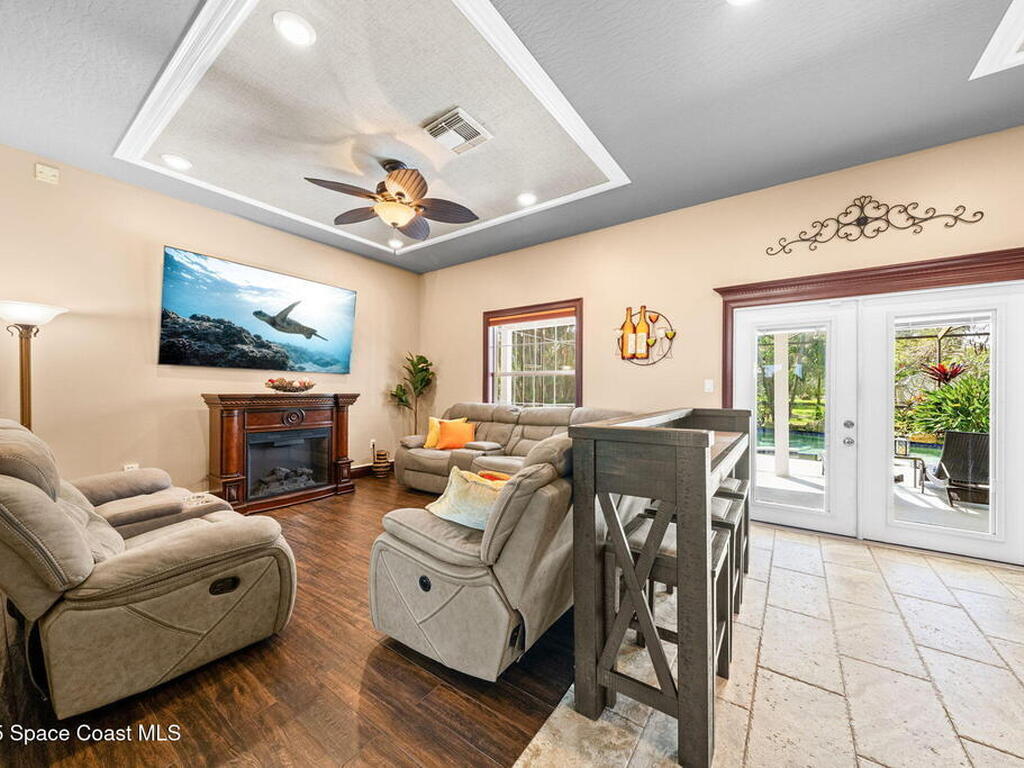 7055 S Tropical Trail, Merritt Island, FL 32952