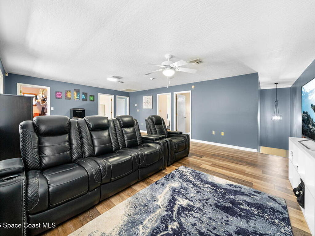 7055 S Tropical Trail, Merritt Island, FL 32952