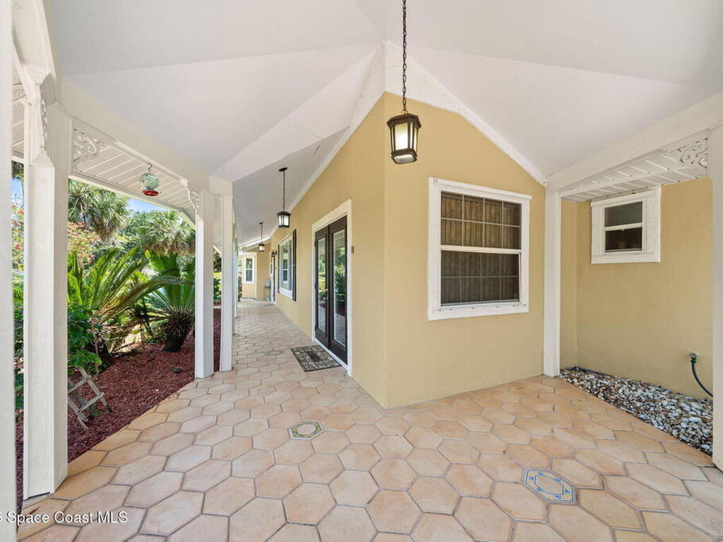 7055 S Tropical Trail, Merritt Island, FL 32952
