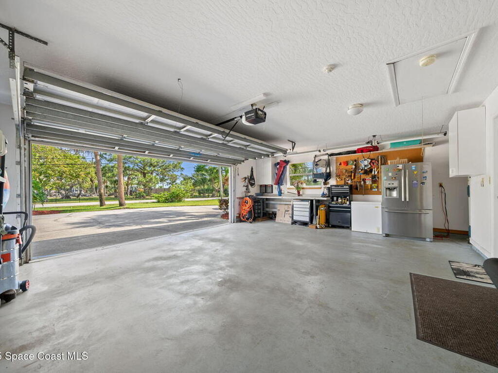 7055 S Tropical Trail, Merritt Island, FL 32952