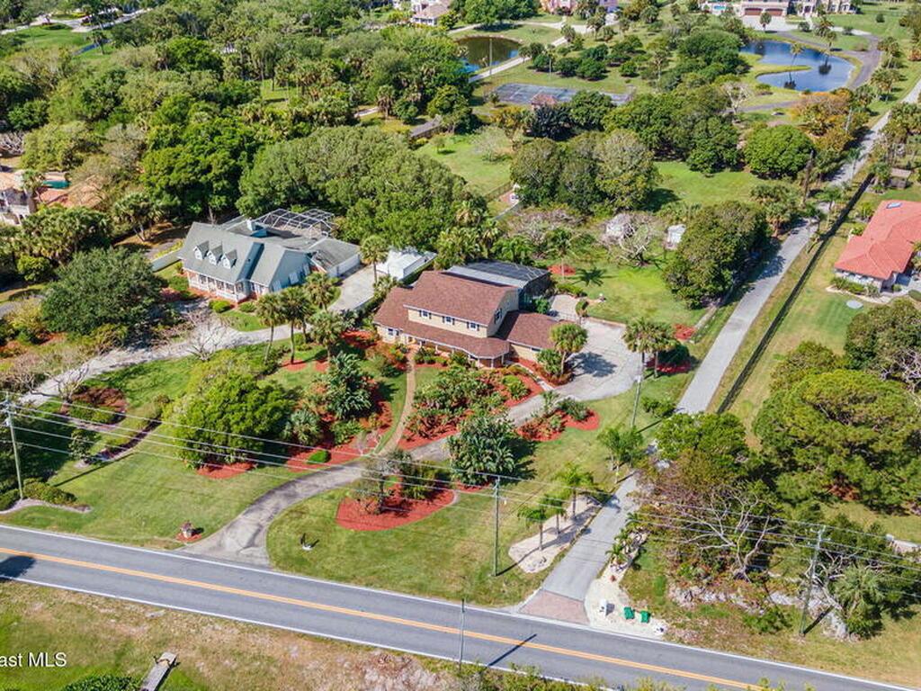 7055 S Tropical Trail, Merritt Island, FL 32952