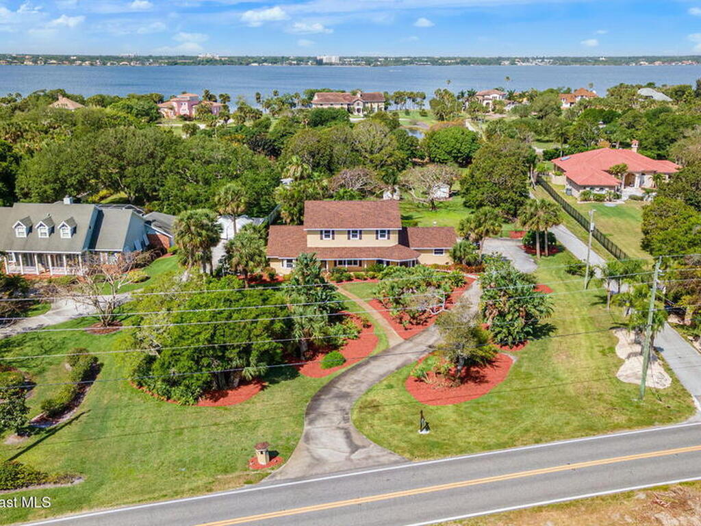 7055 S Tropical Trail, Merritt Island, FL 32952
