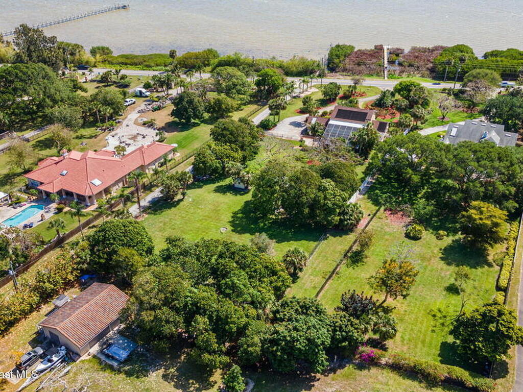 7055 S Tropical Trail, Merritt Island, FL 32952