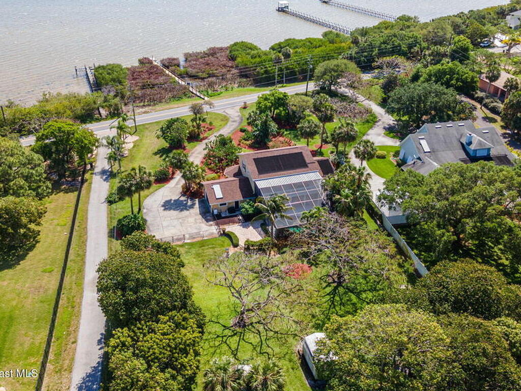 7055 S Tropical Trail, Merritt Island, FL 32952