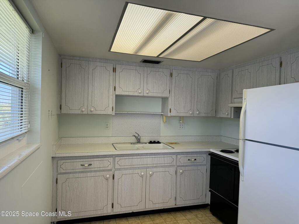 2800 Indian River Boulevard, Vero Beach, FL 32960